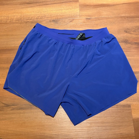Lululemon Men's Lined Athletic Shorts - Picture 1 of 3